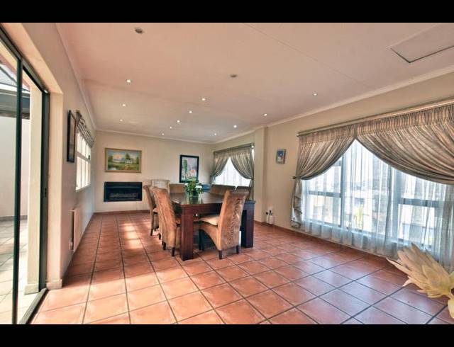 4 BEDROOM HOUSE FOR SALE IN WINCHESTER HILLS